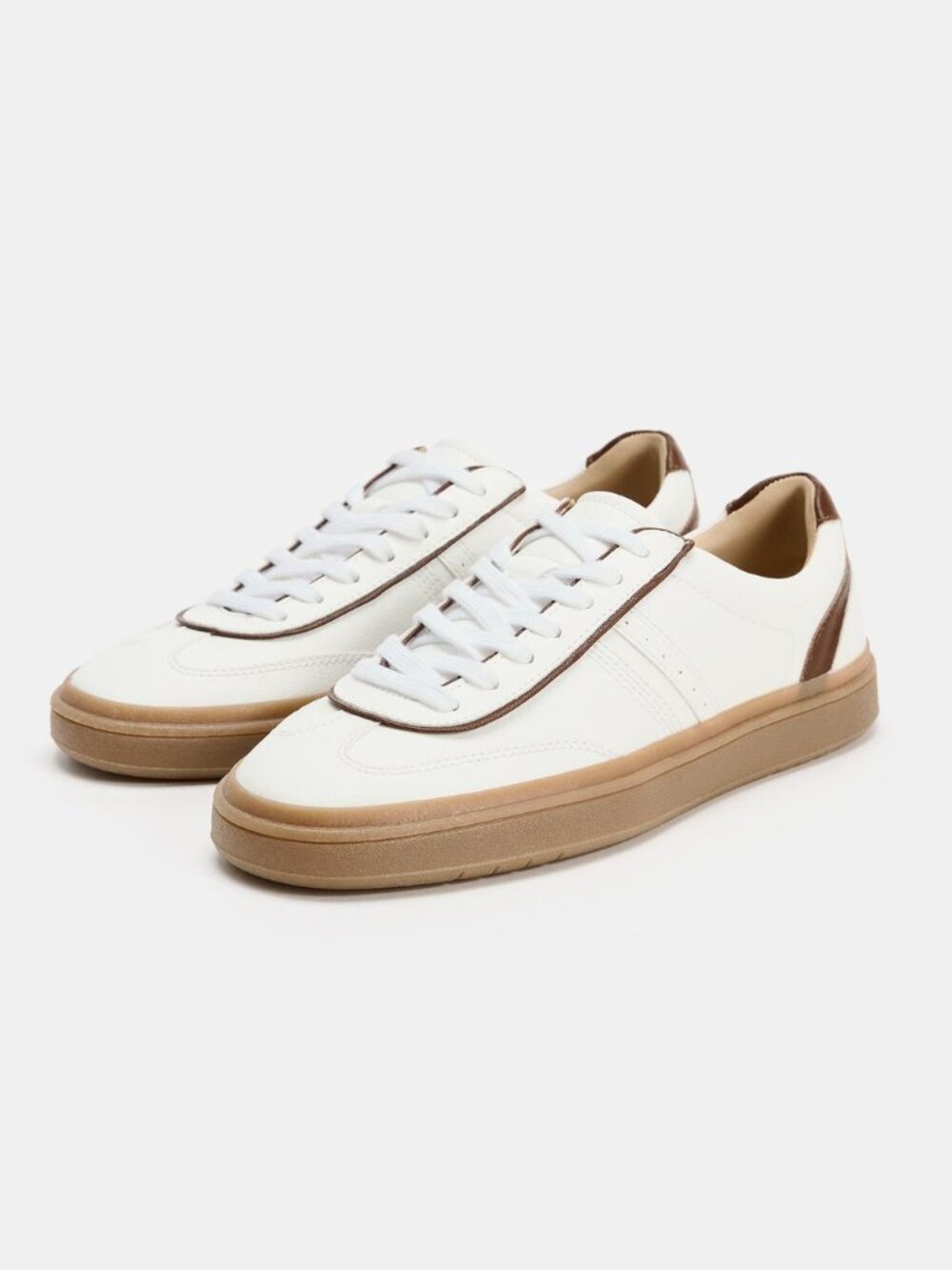 CONTRAST SNEAKERS